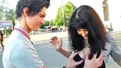 cara-paling-hot-meremas-payudara-untuk-pemula